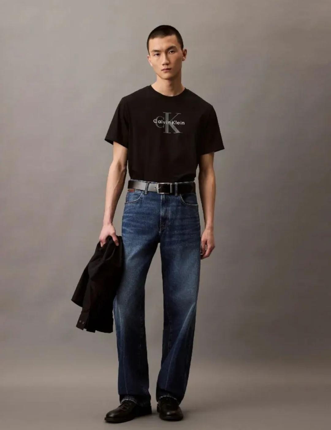 CALVIN KLEIN CAMISETA NEGRA HERO