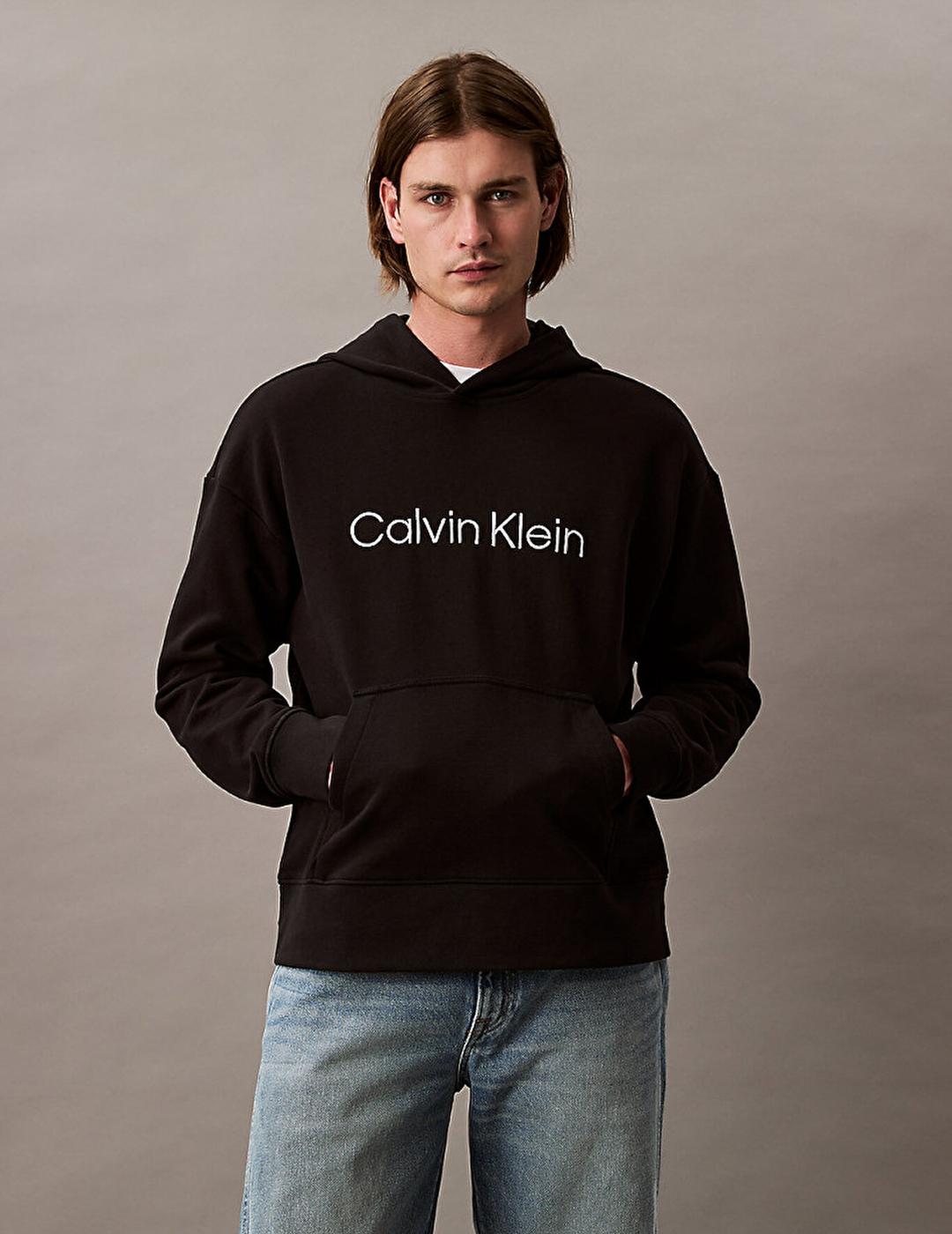 CALVIN HOODIE NEGRA STANDARD LOGO
