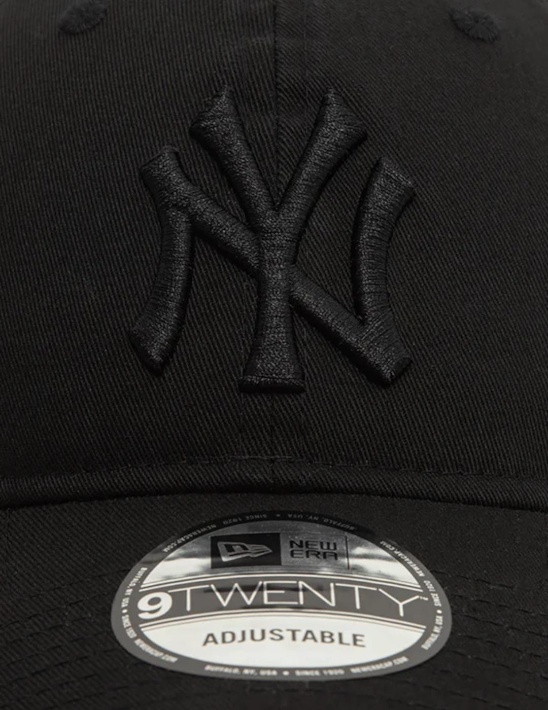 NEW ERA GORRA NEGRA YANKEES WASHED