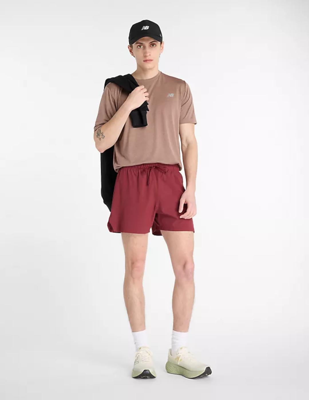 NEW BALANCE CAMISETA MARRON TECNICA