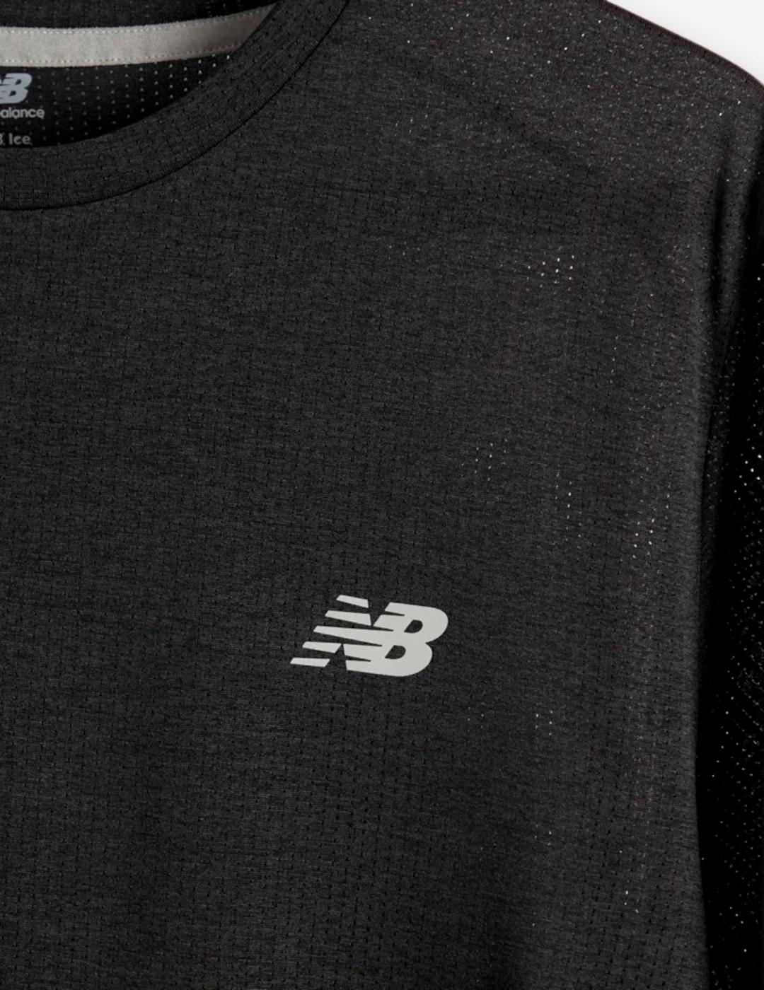 NEW BALANCE CAMISETA NEGRA TECNICA ATH