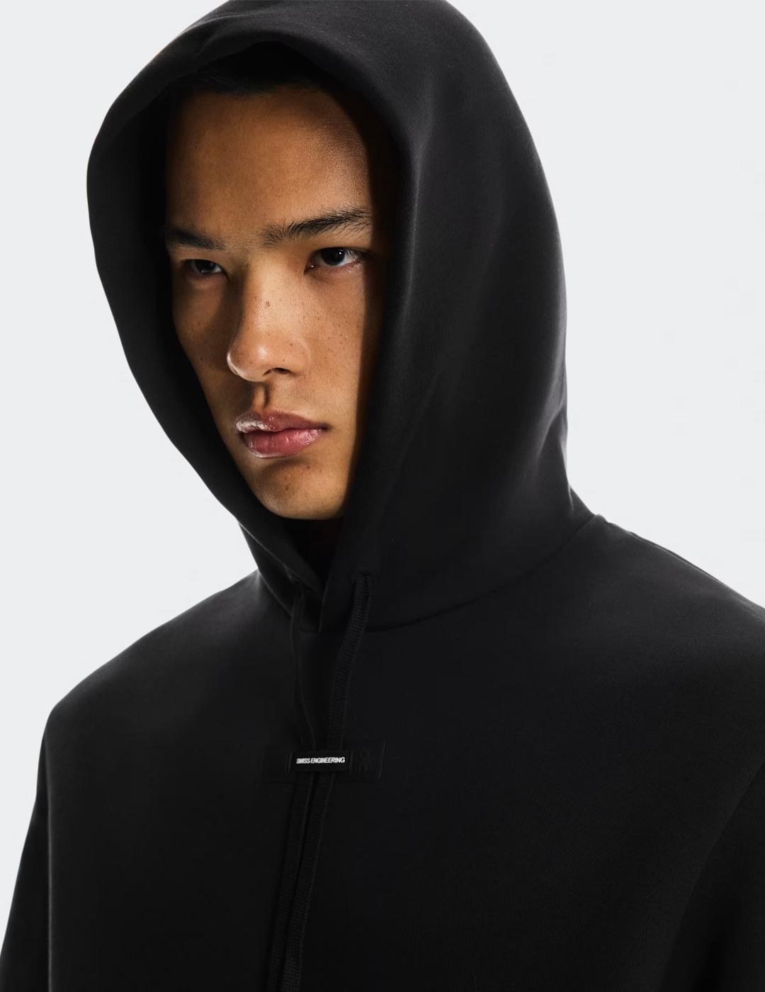 ON HOODIE BLACK TECH 1