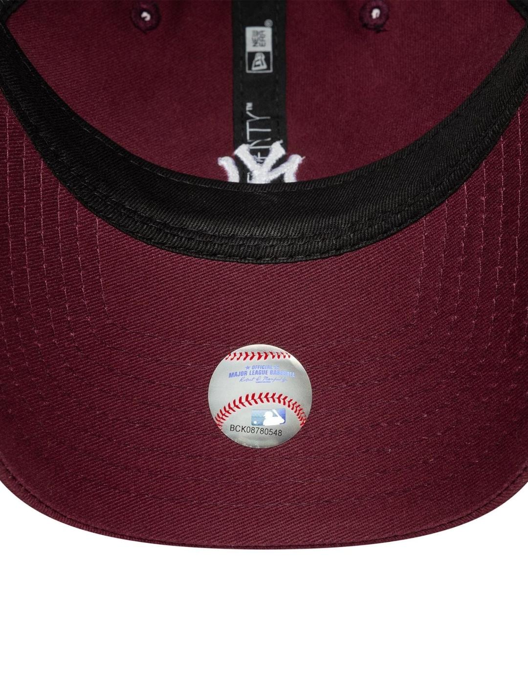 NEW ERA GORRA BURDEOS NY MINILOGO