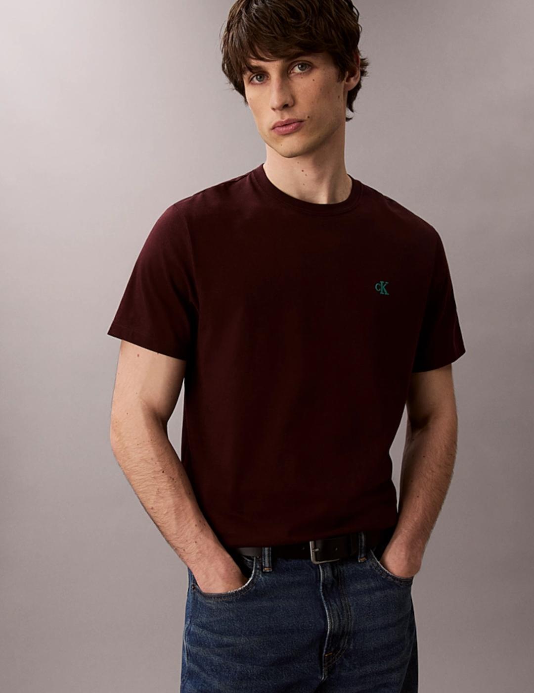 CALVIN KLEIN CAMISETA MARRÓN MONOGRAM