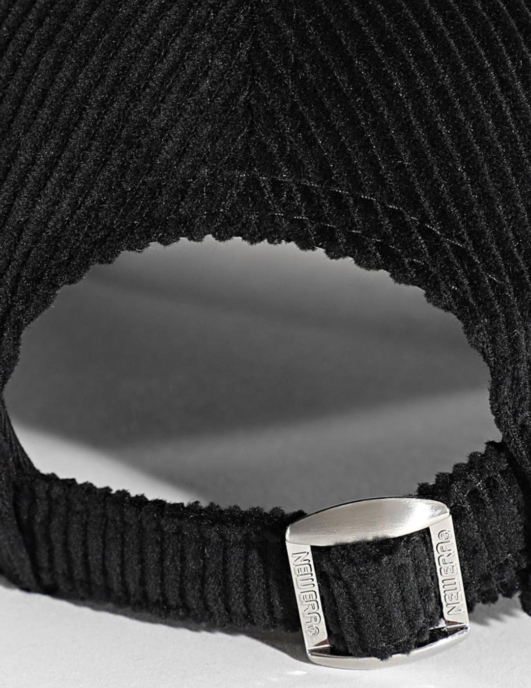 NEW ERA GORRA PANA NEGRA LOGO NEGRO