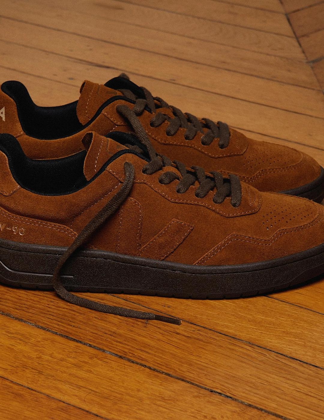 VEJA V 90 SUEDE FULL COGNAC EAGLE