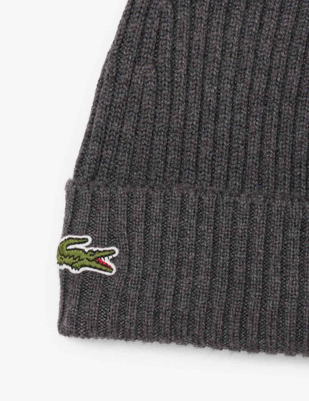LACOSTE GORRO LANA GRIS OSCURO