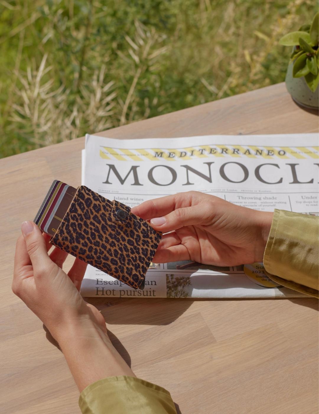 SECRID MINIWALLET LEO BEIGE