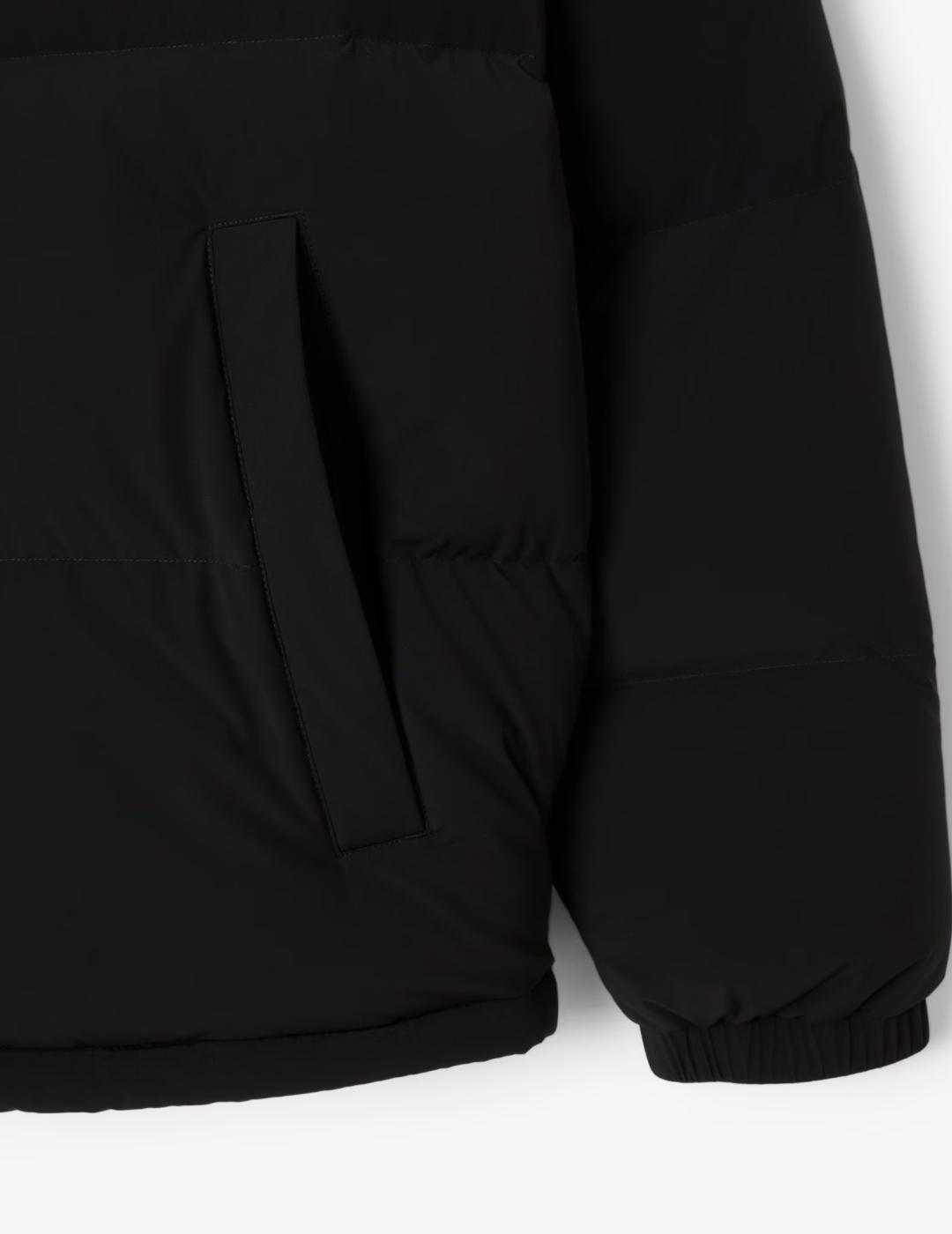 LACOSTE CAZADORA NEGRA PLUMAS