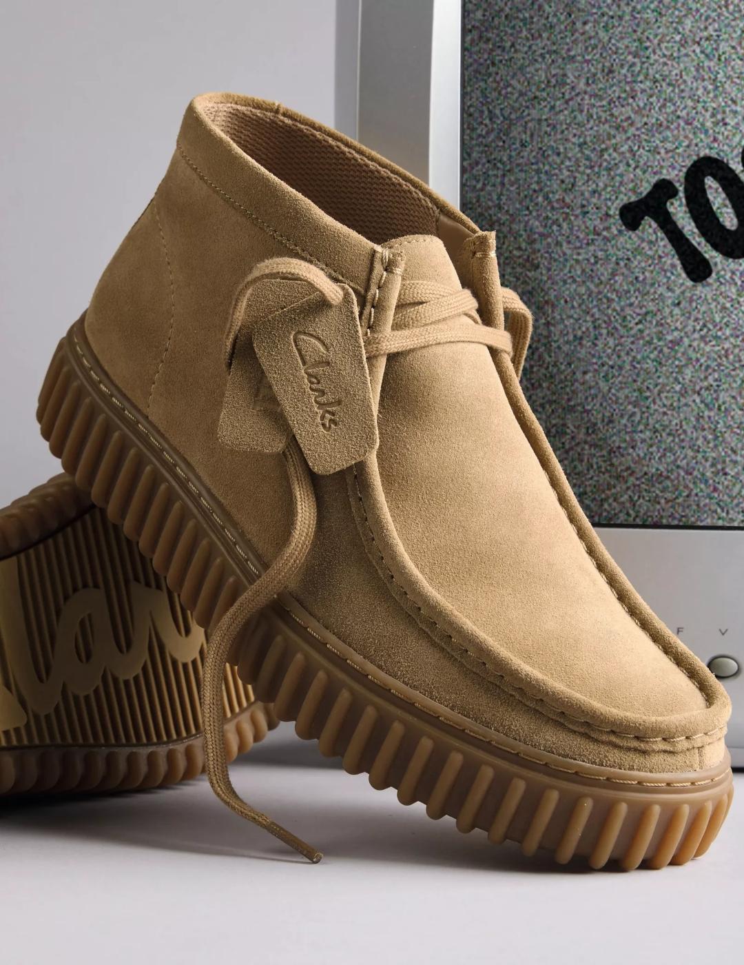 CLARKS BOTA TORHILL SAND SUEDE