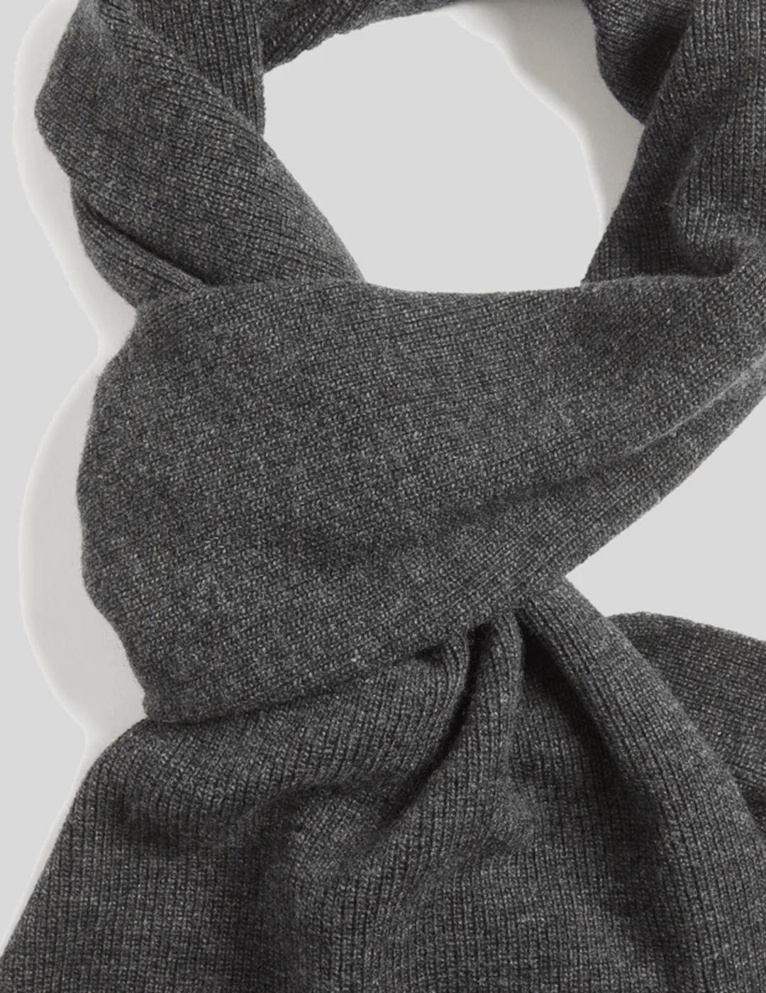LYLE&SCOTT BUFANDA GRIS OSCURO LANA