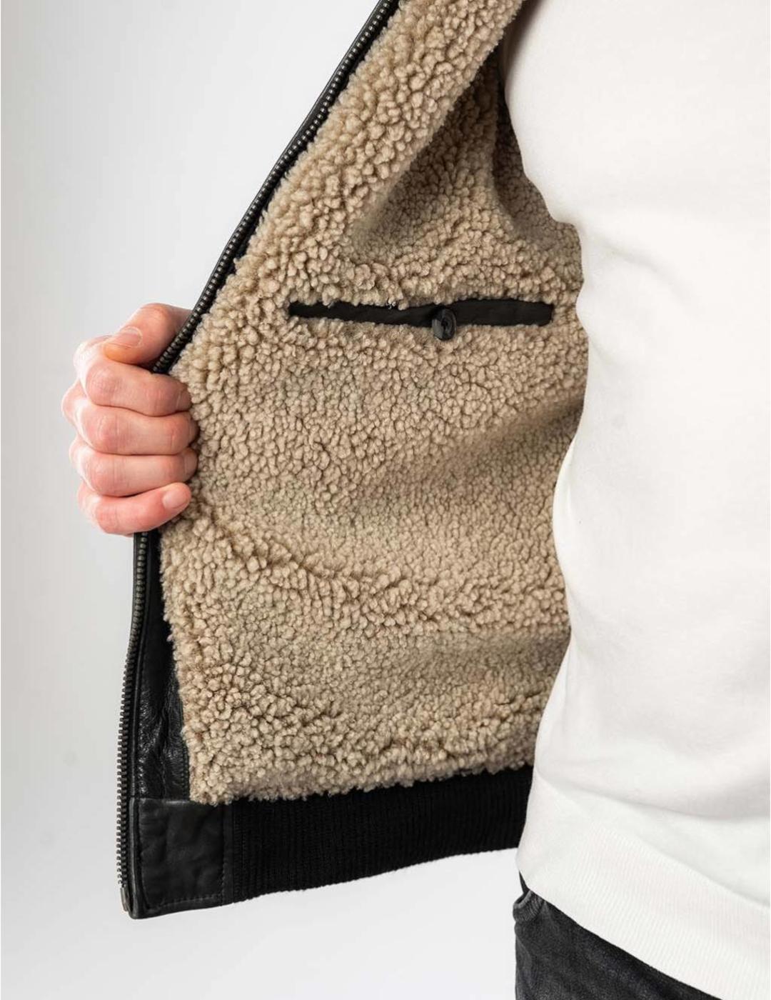 GIPSY CAZADORA NEGRA STARPILOT