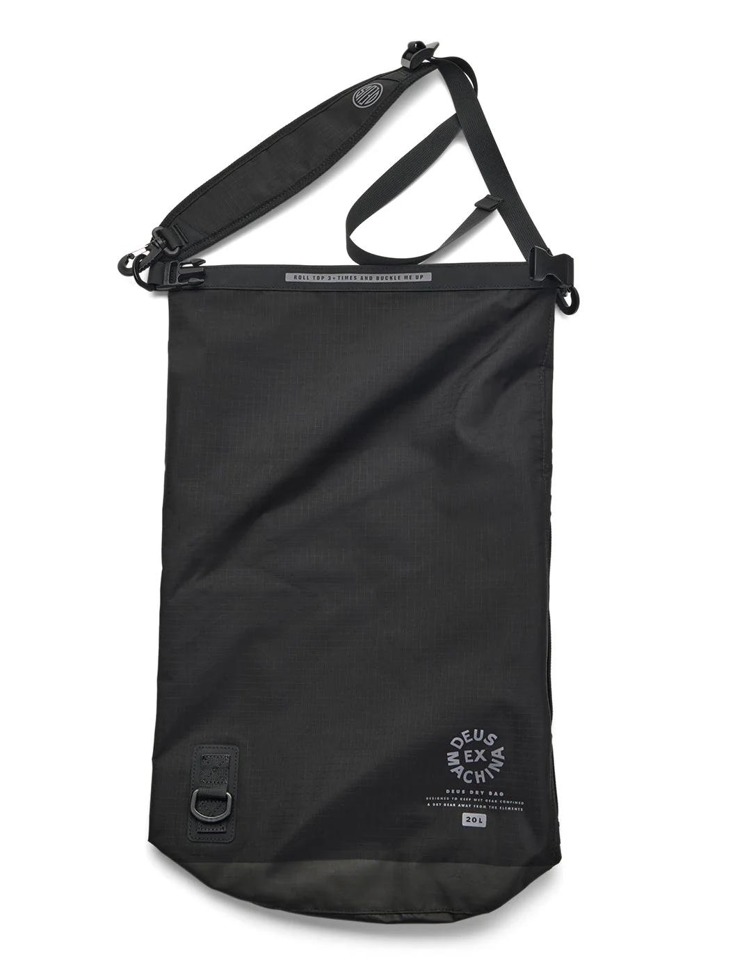 DEUS ESCAPADE STASH PACK