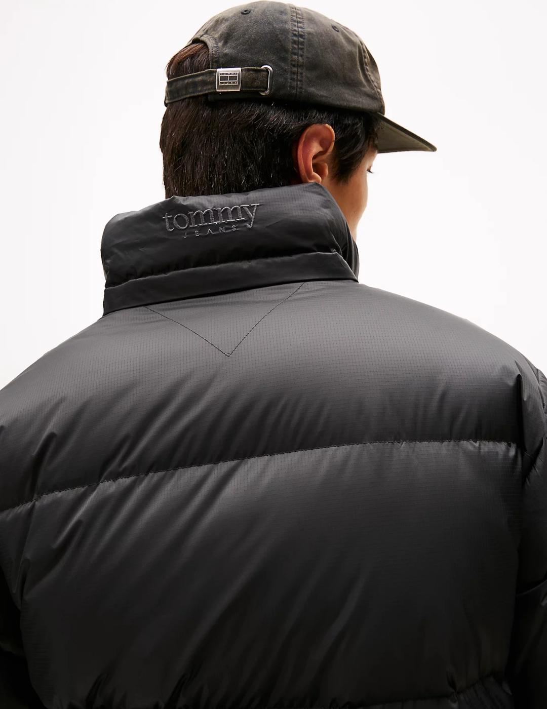 TOMMY CAZADORA NEGRA ALASKA DOWN