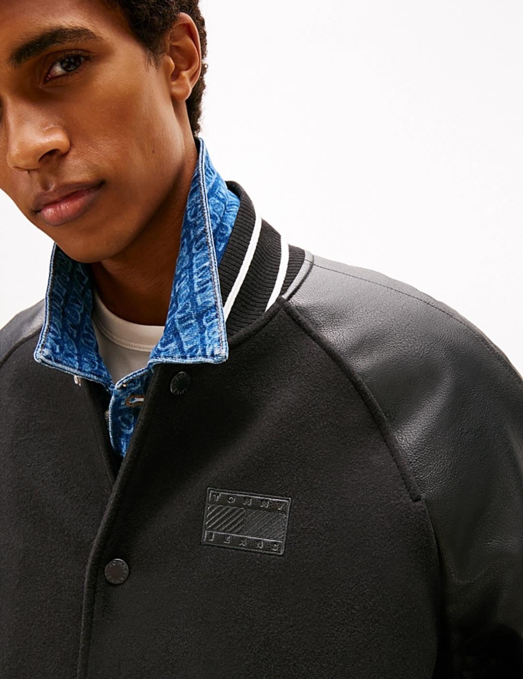 TOMMY CAZADORA NEGRA FLAG VARSITY