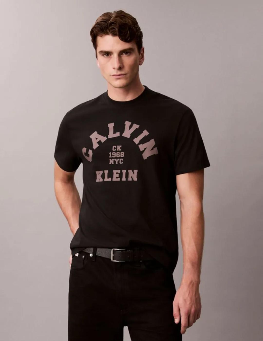 CALVIN KLEIN CAMISETA NYC 1968 NEGRA