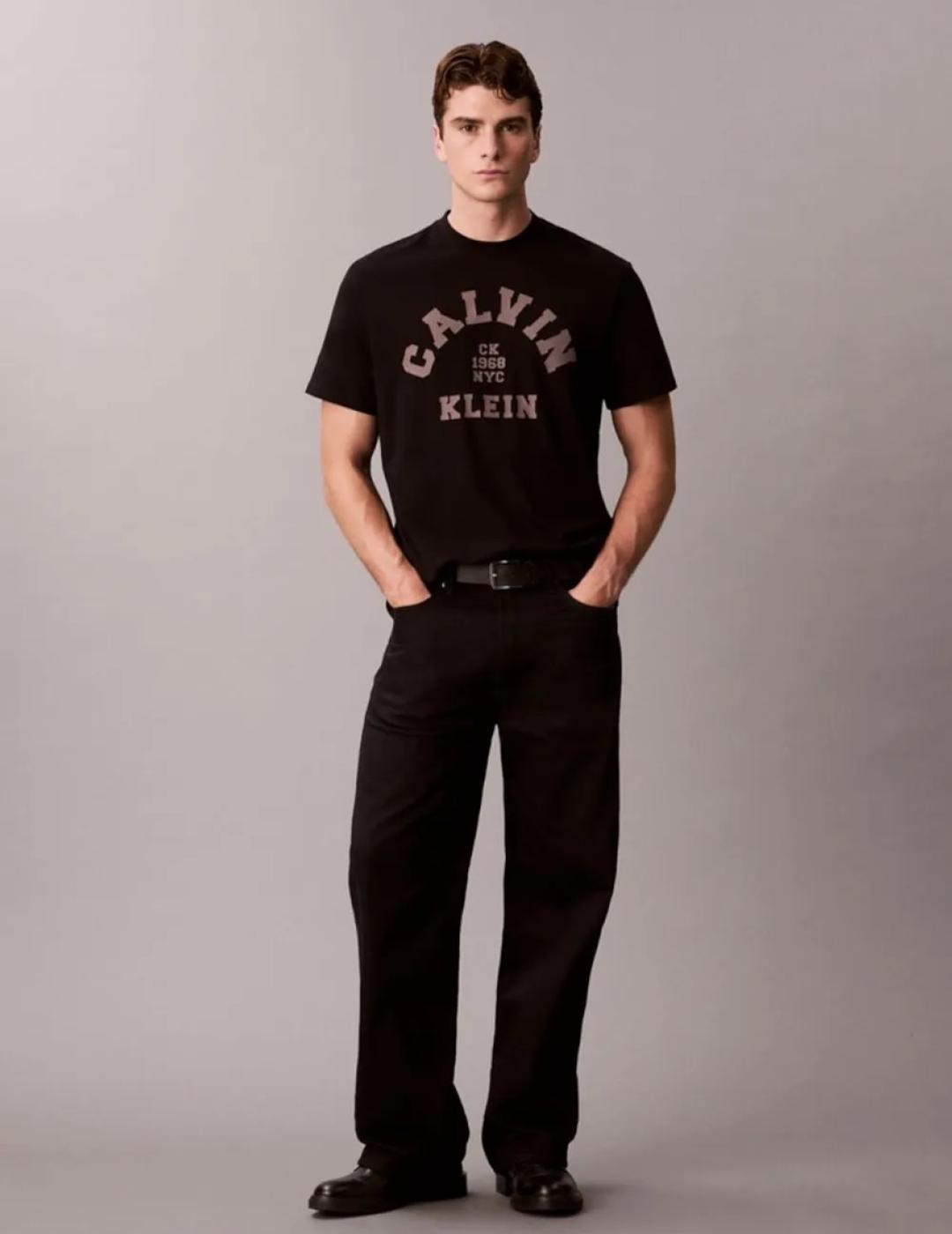 CALVIN KLEIN CAMISETA NYC 1968 NEGRA