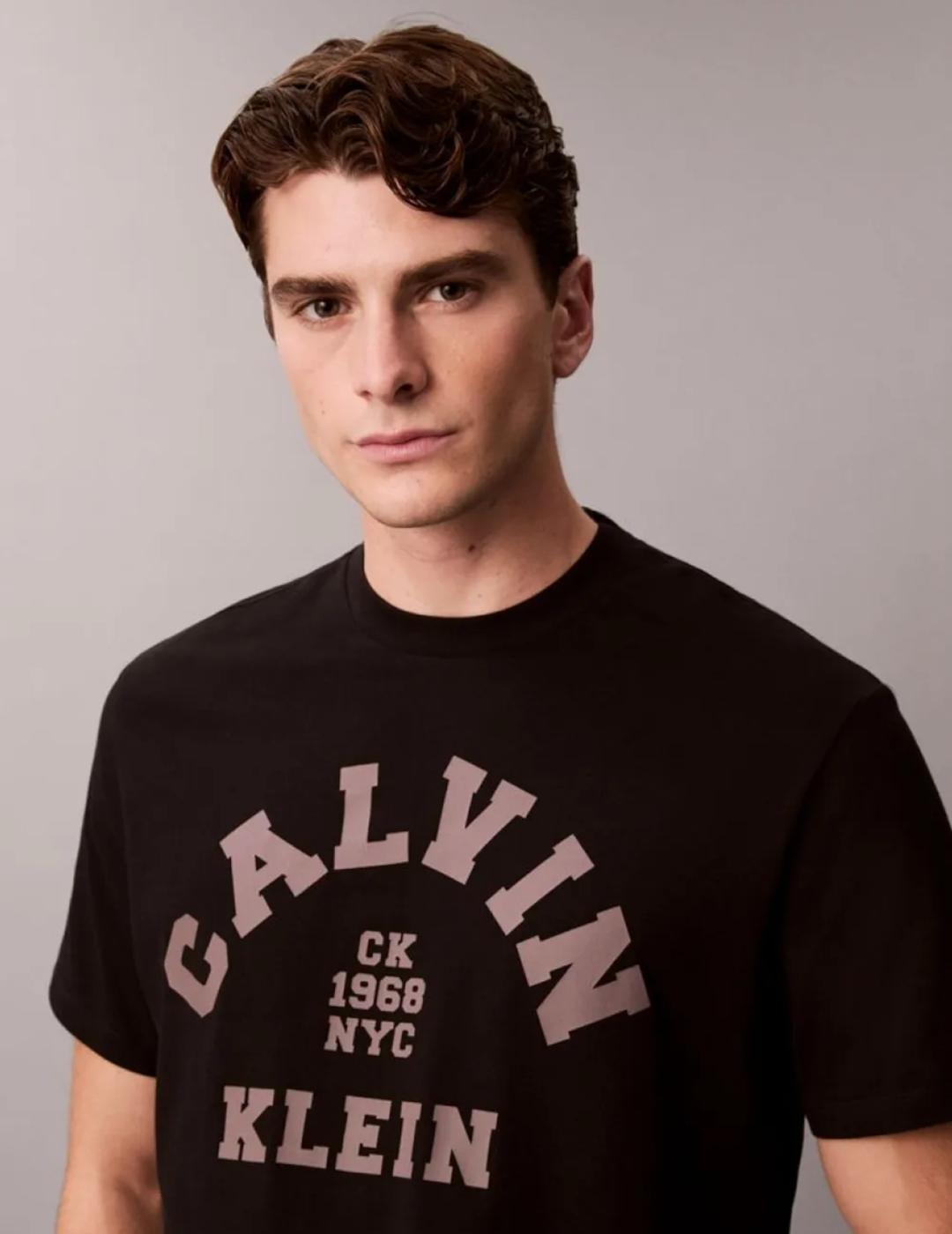 CALVIN KLEIN CAMISETA NYC 1968 NEGRA