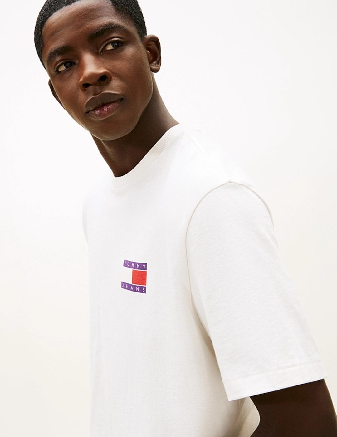 TOMMY CAMISETA BLANCA 90S PEAKS BACKPRINT
